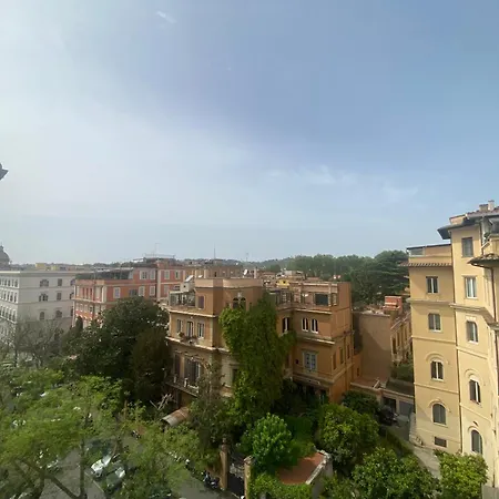Il Tetto Apartment *